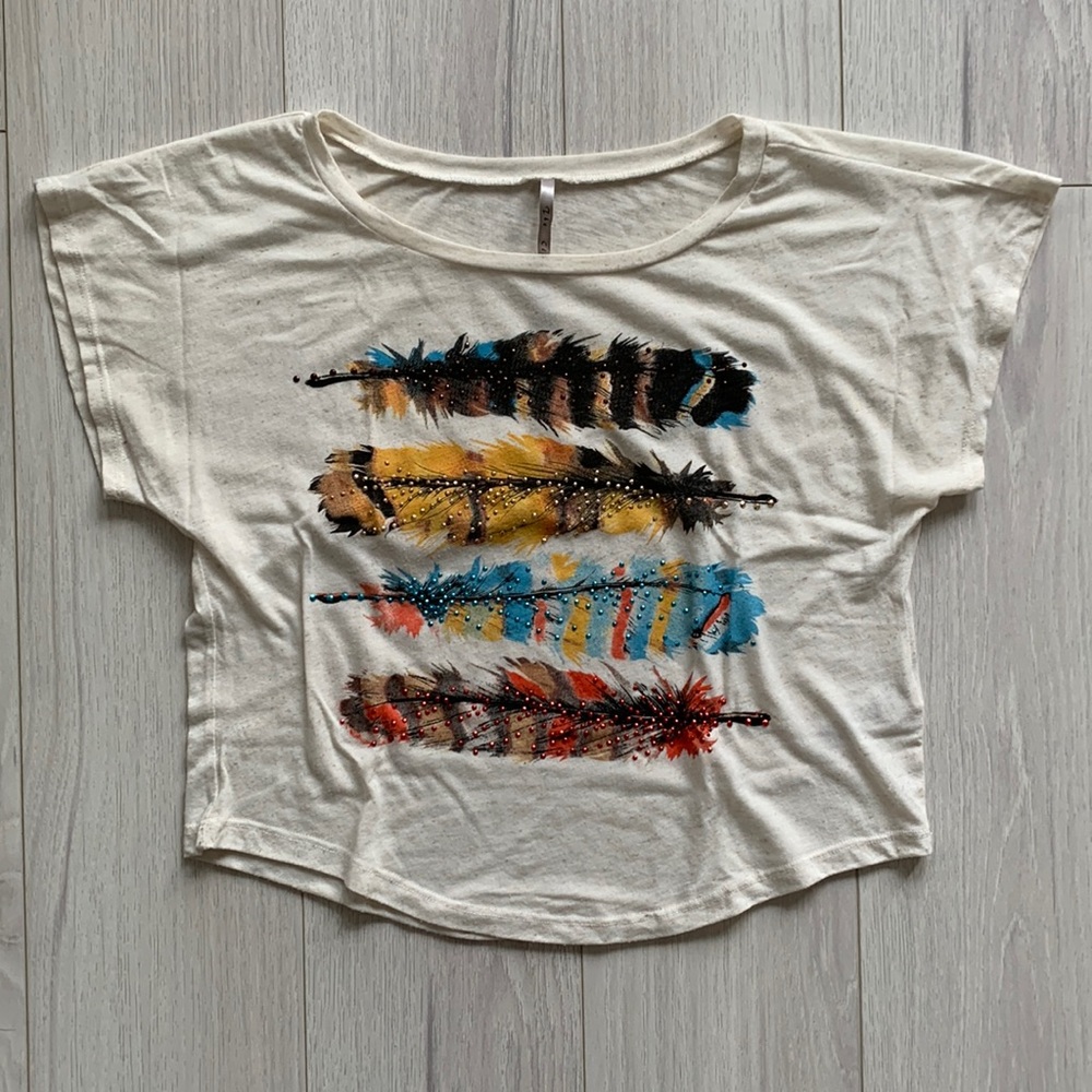 🪶 Anthropologie feather cream crop top